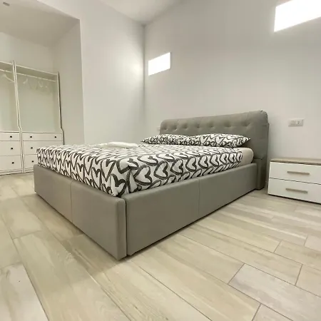 아파트 Viale Lunigiana Big *